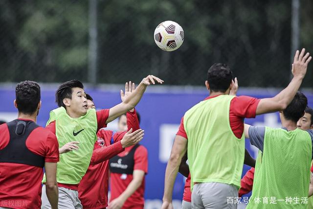 周琦6投6中砍12分5板 他仍是中国男篮最稳的点